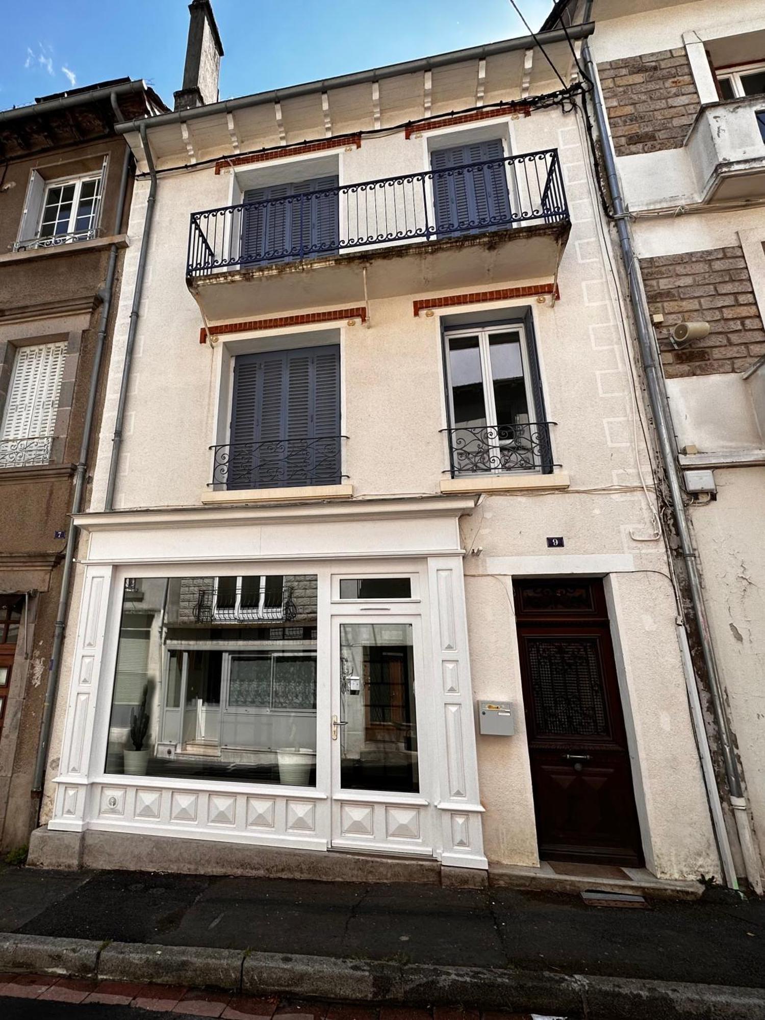 Vic-sur-Cère Belle Maison De Ville Au Coeur Du Village De Montagne מראה חיצוני תמונה